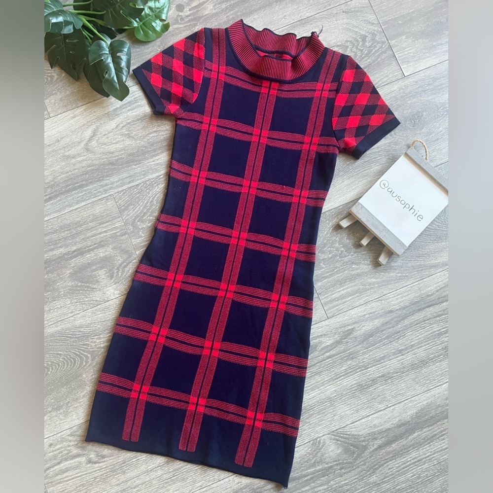 Unbranded mock neck blue and red check short sleeve stretch mini dress. Size S/M